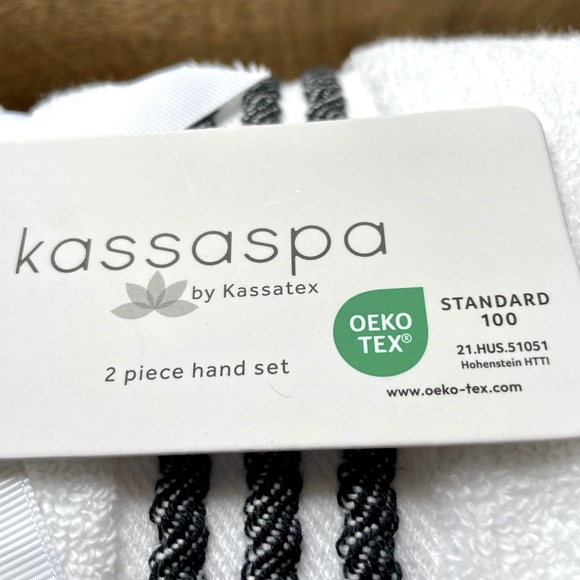 πHP~Beautiful Crisp White plush bath towel set NWT! π - Picture 11 of 12